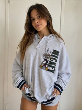 Vintage Style Mickey Mouse Outdoor Explorer Hoodie Sweatshirt Gray XL